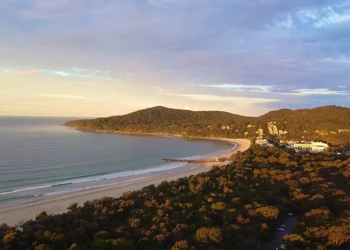 18Ob Absolute Beachfront - Noosa Main Beach